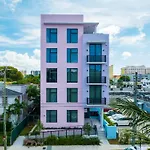 Pastel Apartments